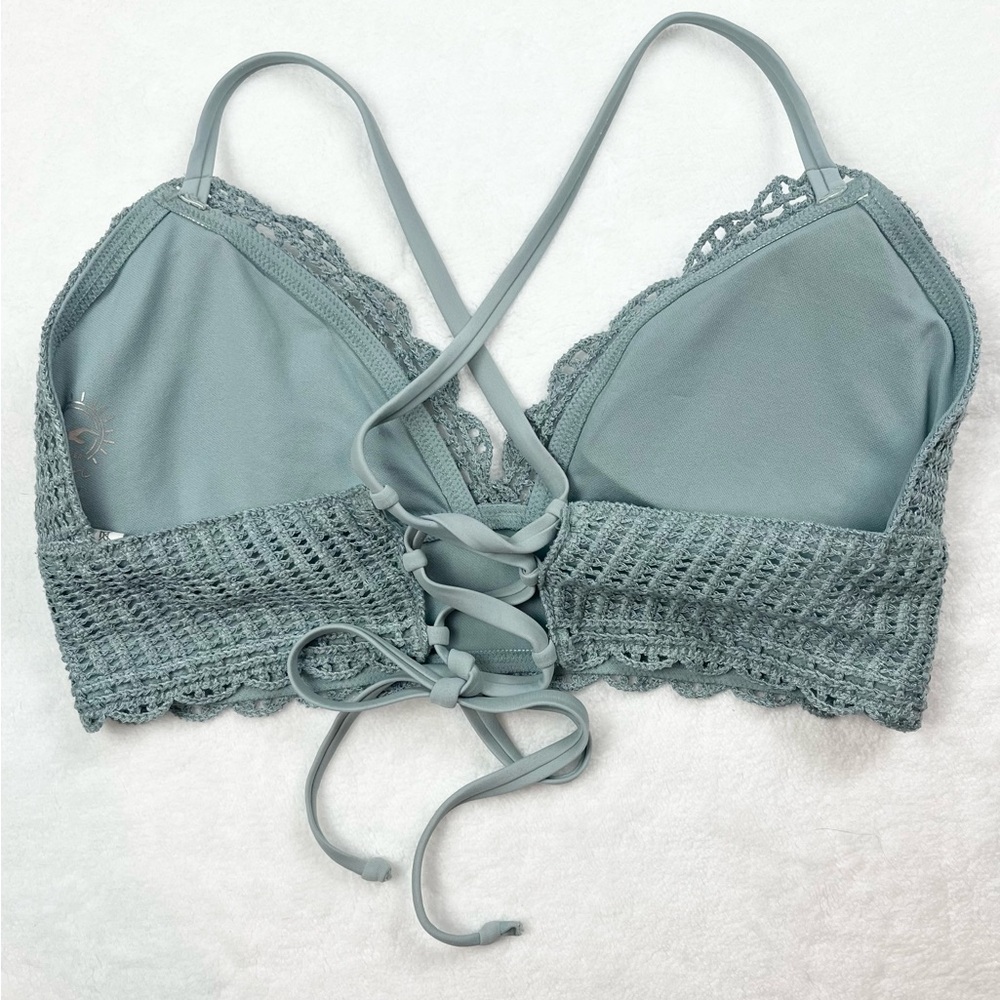 EUC Robins Egg Blue Boho Crochet Hollister Swim Top Large - Picture 3 of 3